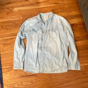 Levi’s light denim shirt